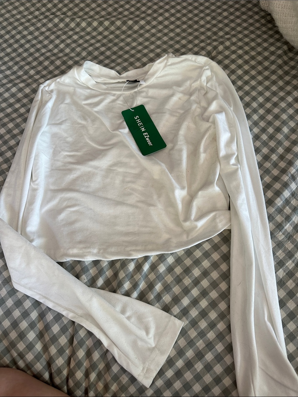 SHEIN White Long Sleeve Cropped Tee
